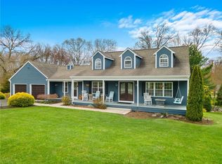 4 Brittney Ln, Warren, RI 02885