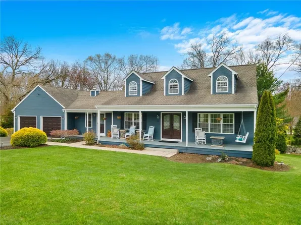 4 Brittney Ln, Warren, RI 02885