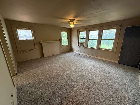 2nd image of 700 Warford St #8