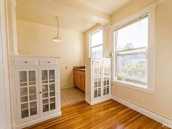 4th image of 1565 Chestnut St APT 22