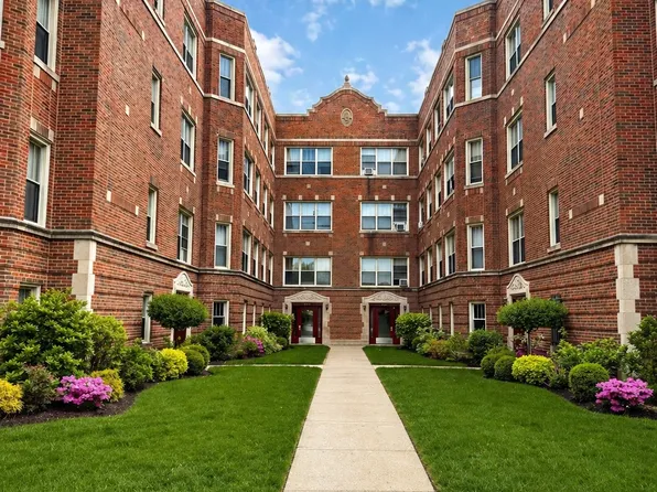 7047 S Constance Ave #3B, Chicago, IL 60649