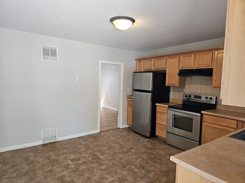 1st image of 1015 S 38th Ave APT 6