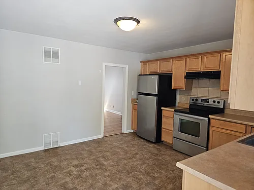 1015 S 38th Ave #6 Photo 1