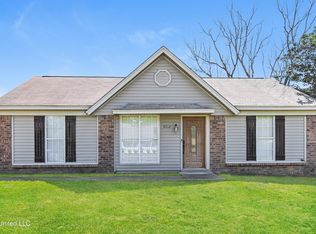 6280 Kensington Rd, Horn Lake, MS 38637