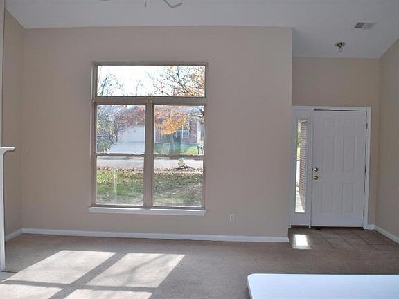 3rd image of 441 Lucille Dr