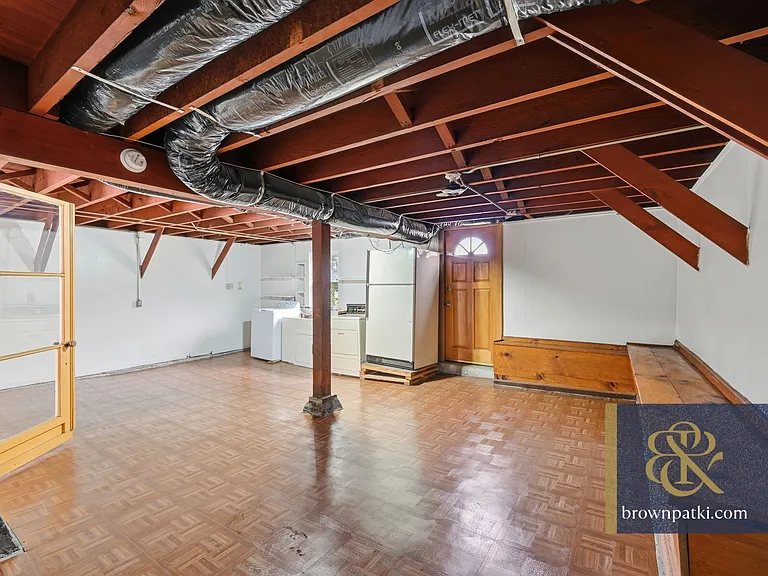 320 Bridgeview Dr — Photo 17