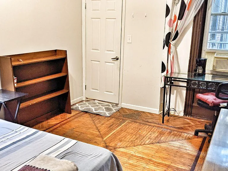 322 S 42nd St #1 — Photo 2