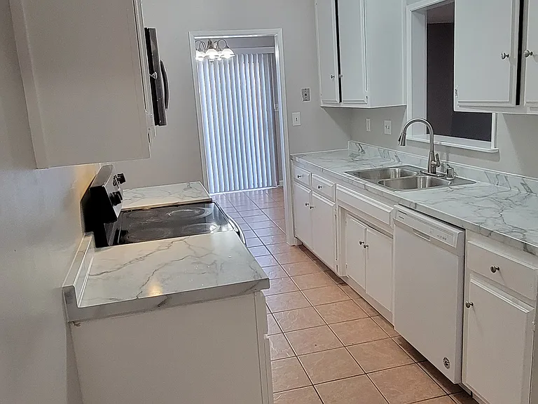 4508 Planz Rd #A — Photo 2