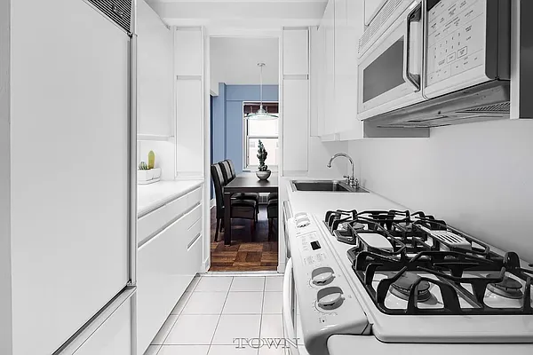 Sold by Town Residential | media 11