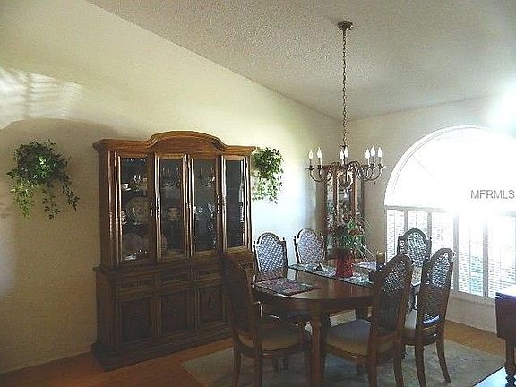 5th image of 682 Sugarwood Trl