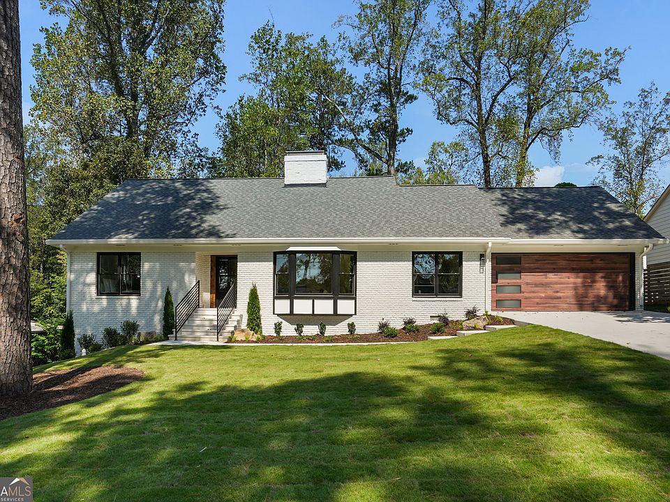 1st image of 520 Dogwood Valley Dr