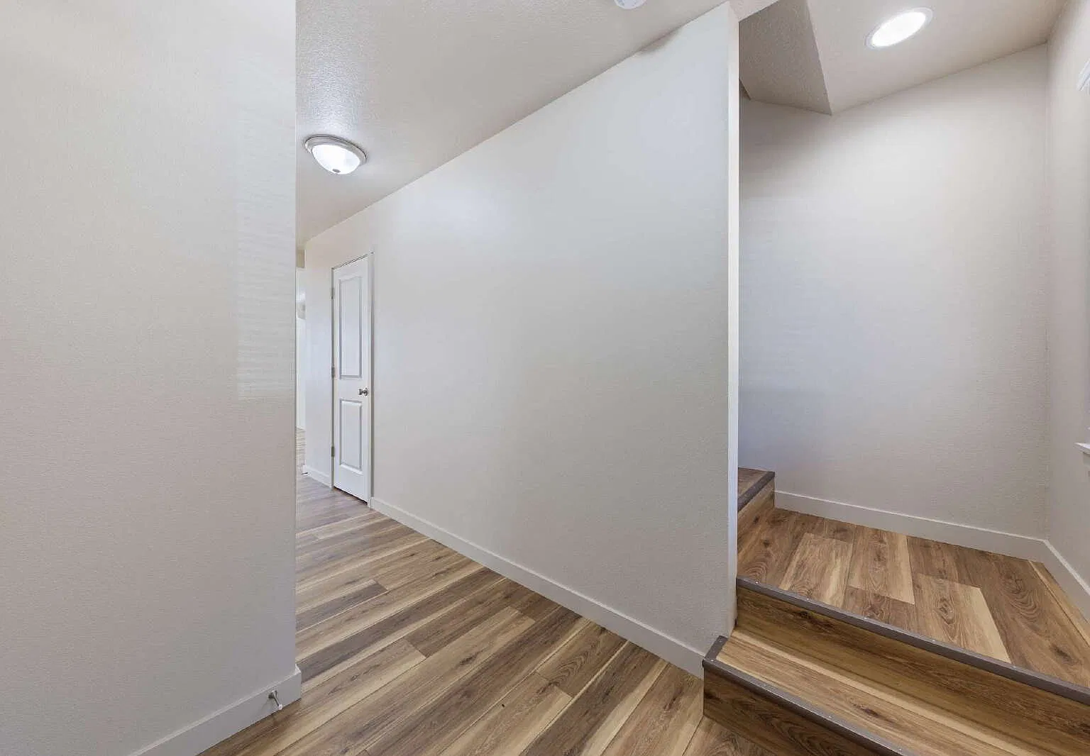 3 bed, 2.5 bath, 1250 sqft, $2,000 — Photo 4