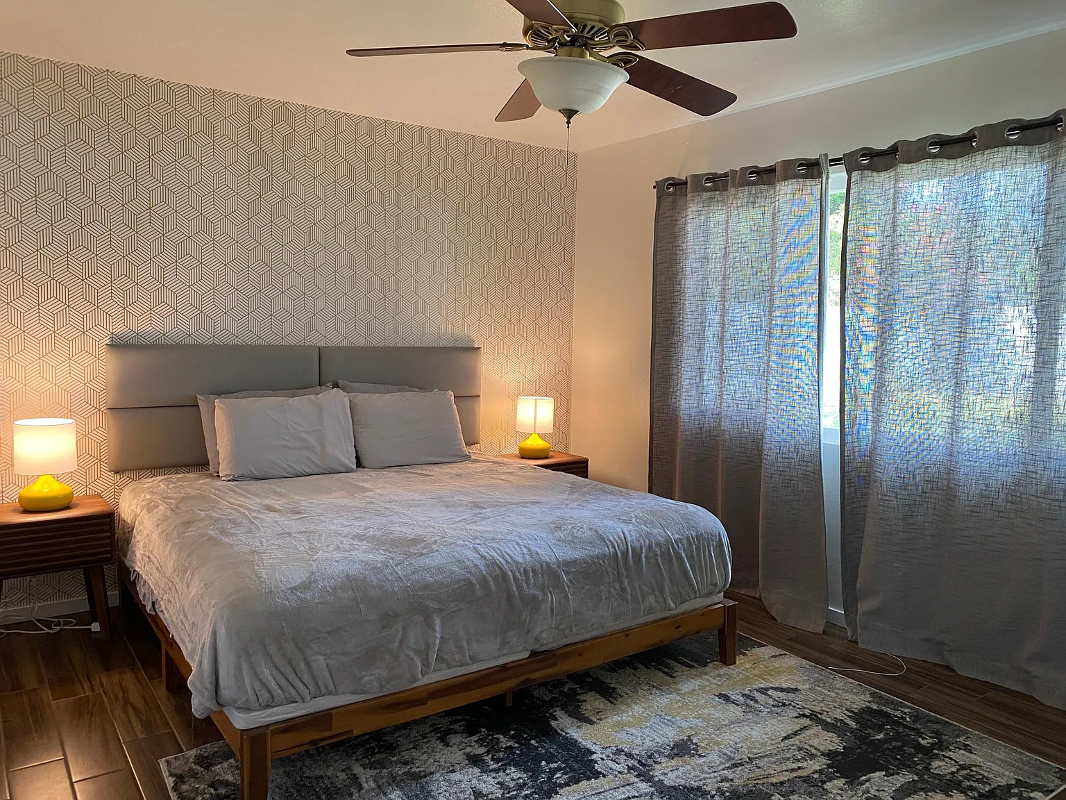 3 bed, 1258 sqft, $3,700 — Photo 3