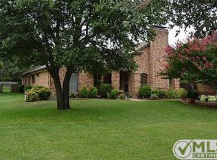 115 Red Oak Creek Dr, Red Oak, TX 75154
