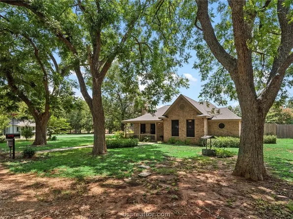 417 N Hamburg St, Bremond, TX 76629