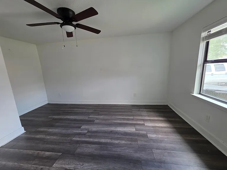 10015 Porto Rico Rd — Photo 9