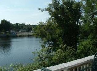 189 Merrimack Ave #C, Dracut, MA 01826