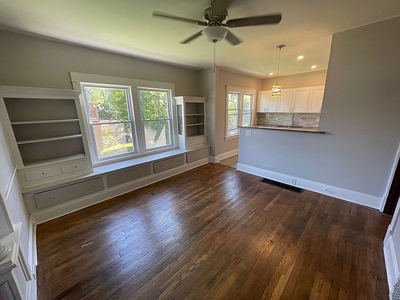 5th image of 11916-11918 Hamlen Ave #11916