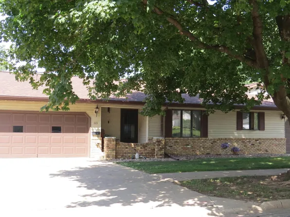 603 2nd Ave SE, Le Mars, IA 51031