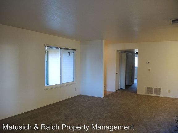 5th image of 1323 Palm St