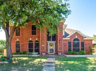 3018 Creek Valley Dr, Garland, TX 75040