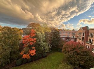 1 Watermill Pl UNIT 521, Arlington, MA 02476