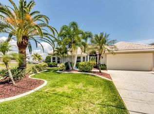 2225 SE 17th Pl, Cape Coral, FL 33990