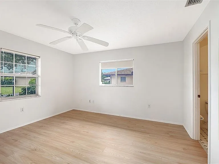 515 Rousseau Dr — Photo 26