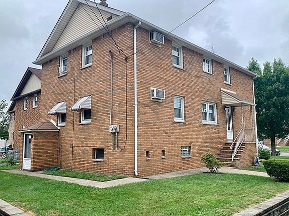 2nd image of 286 Maple Ave