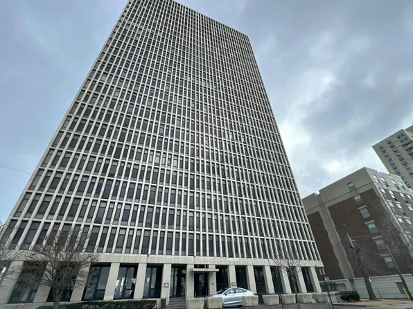 6700 S South Shore Dr, Chicago, IL 60649