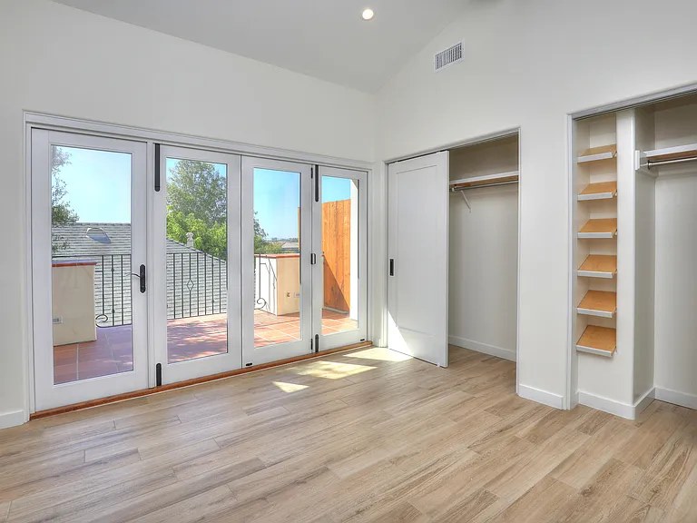 1005 N Milpas St #A — Photo 12