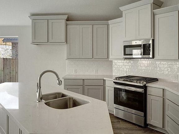 2nd image of 2193 Elysian Trl