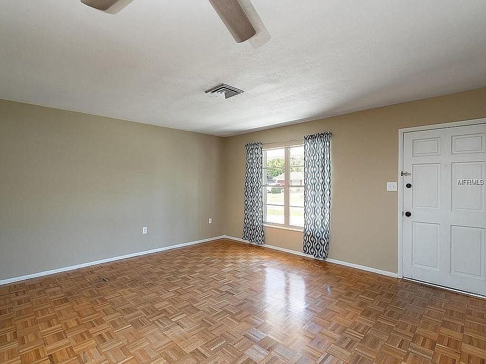 1st image of 3721 Winderwood Dr