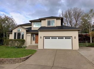 3235 Parkview Ct, Medford, OR 97504