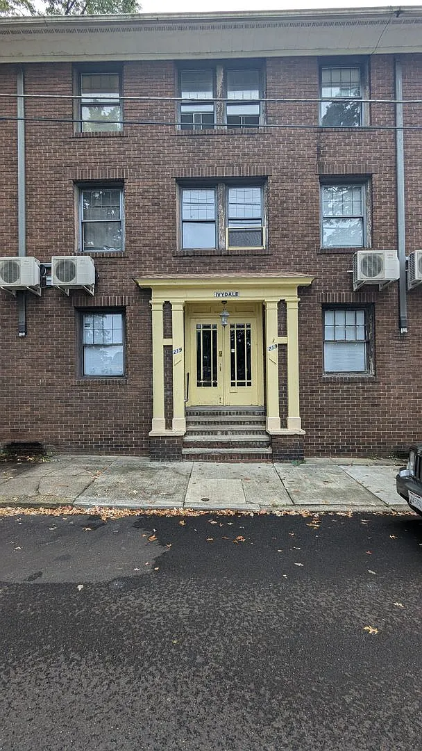 Cozy Apartment in Massillon! — Photo 2