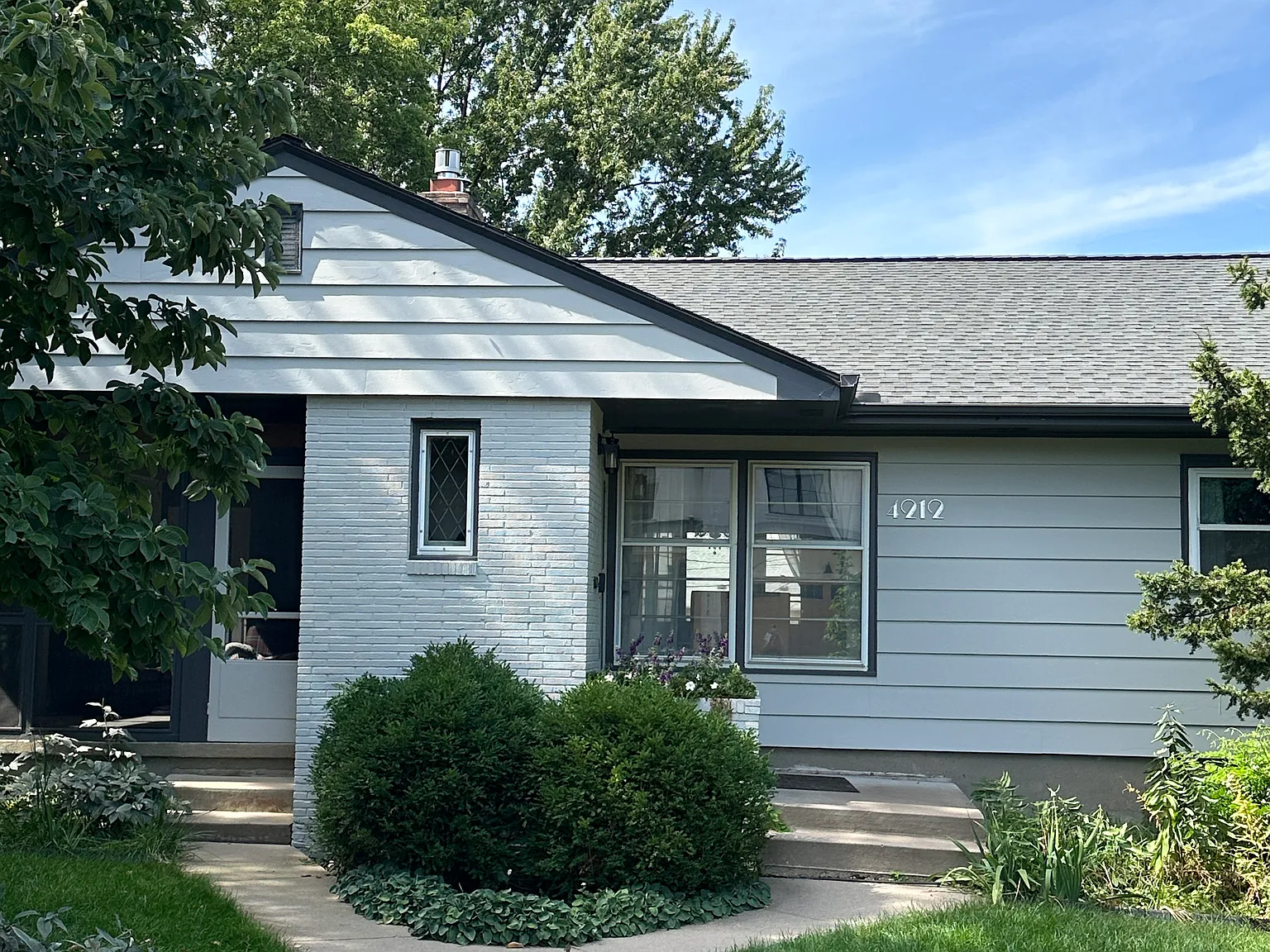 4 bed, 2085 sqft, $3,975 — Photo 1