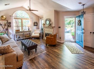 3014 Graystone Manor Pkwy, Louisville, KY 40241