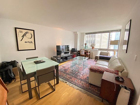 3rd image of 2 Gold St APT 21C