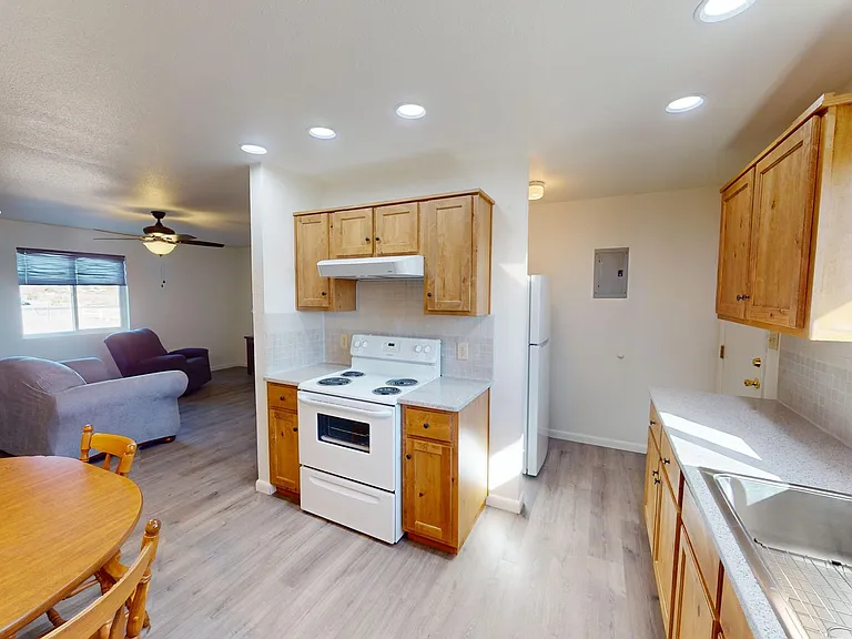 1521 S Granite St #3 — Photo 1