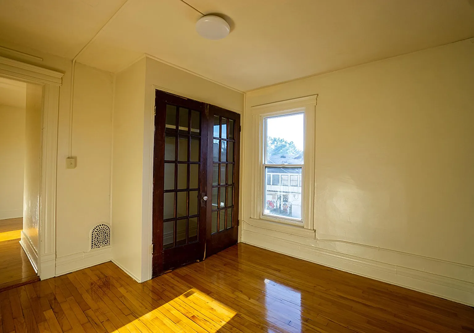 120 Dell St - Available 8/1/2027 - Second Floor Apartment — Photo 4