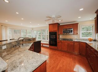 46 Rocky Point Dr, Bow, NH 03304