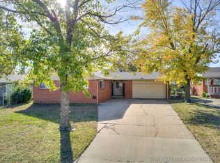 6220 E 24th St, Tulsa, OK 74114
