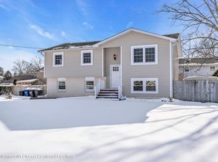 27 Oakleaf Ln, Toms River, NJ
