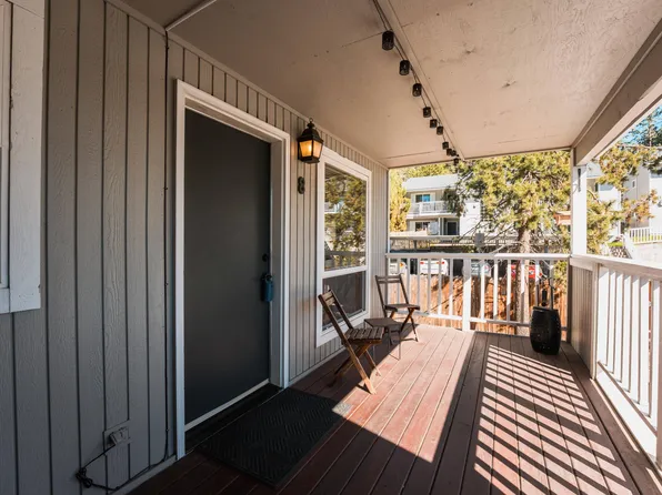 1443 NW Juniper St APT 8, Bend, OR 97703