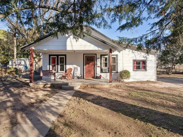 111 W Nabor St, Marlow, OK 73055