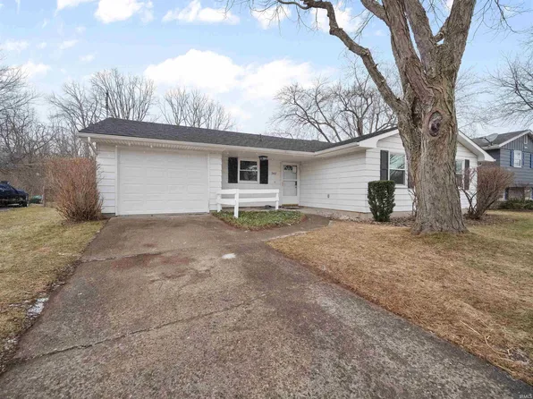 2407 Corby Dr, Fort Wayne, IN 46815