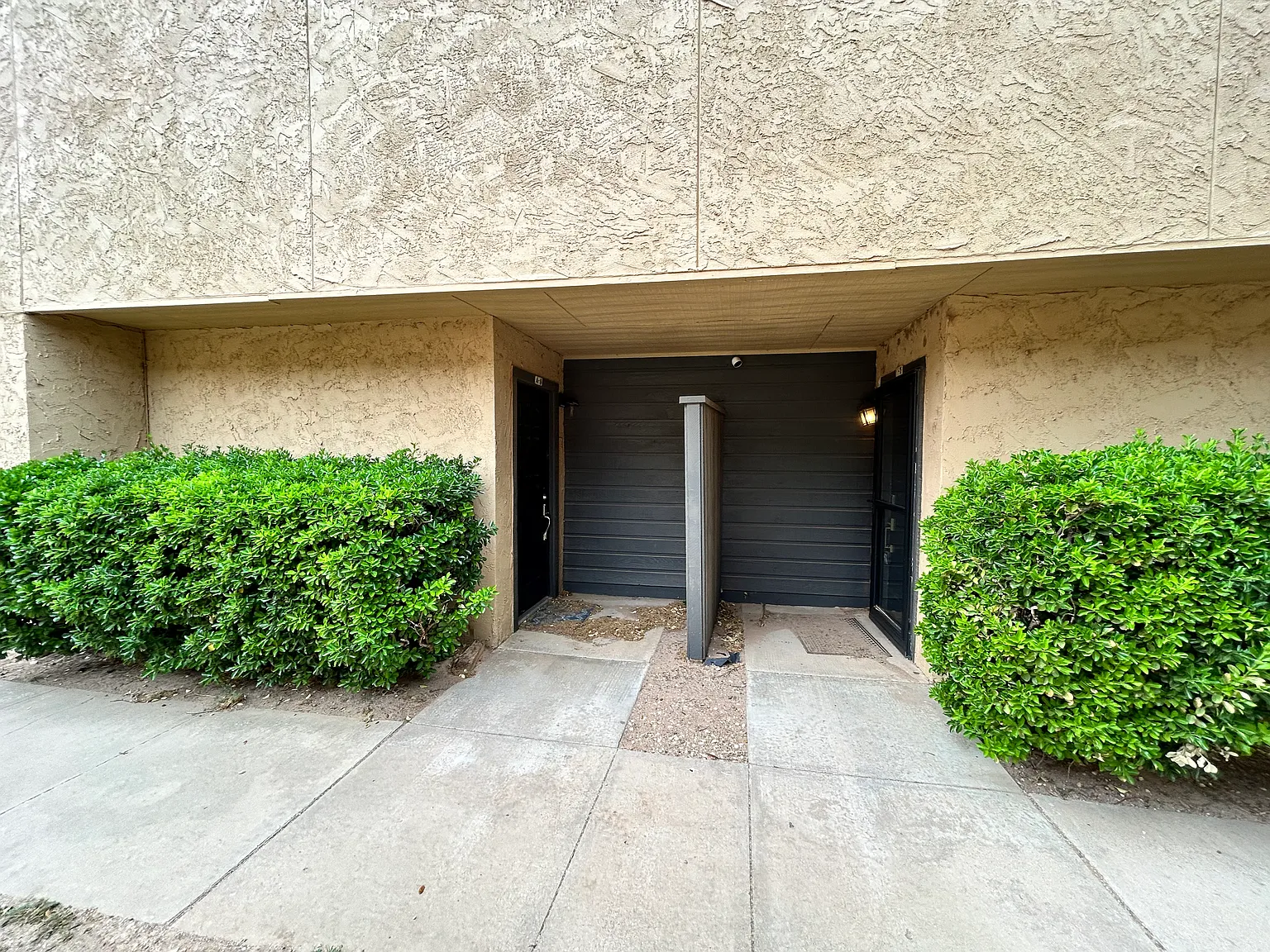 2 bed, 1.5 bath, 1069 sqft, $1,150 — Photo 1