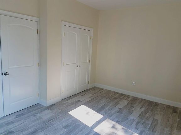 4th image of 214 Columbia Ave APT 1