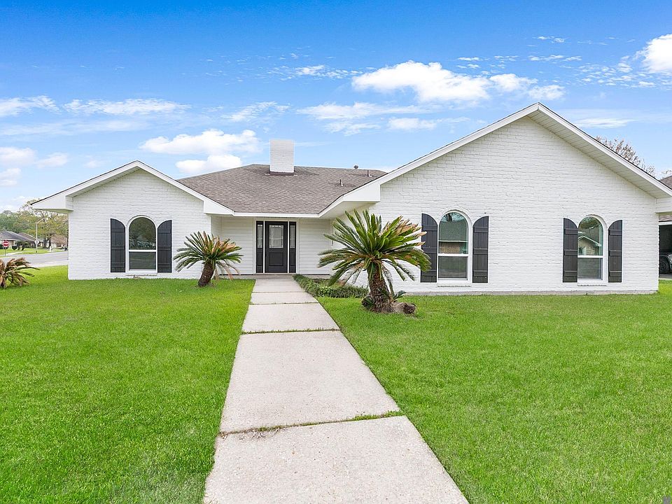 1st image of 3578 Pipestone Dr