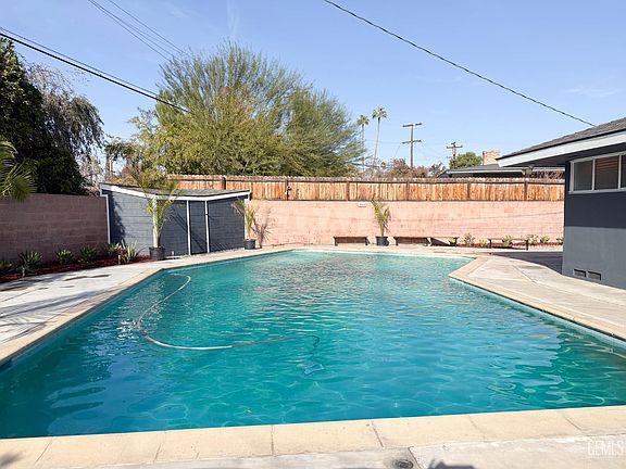 5th image of 1904 Ridgewood Dr